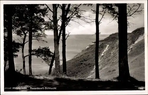 Ak Insel Hiddensee in der Ostsee, Swantewit Schlucht, Küstenlandschaft