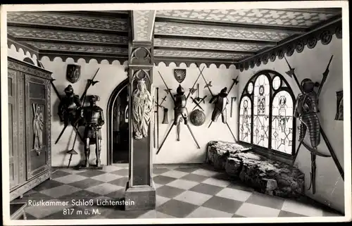 Ak Honau Lichtenstein in Württemberg, Schloss Lichtenstein, Rüstkammer