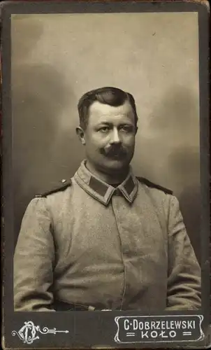 CdV Soldat in Uniform, Portrait