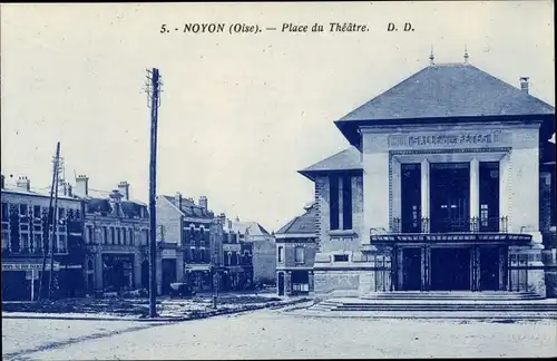 Ak Noyon Oise, Place du Theatre