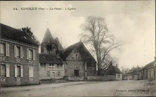 Ak Cuvilly Oise, La Place, L'Eglise