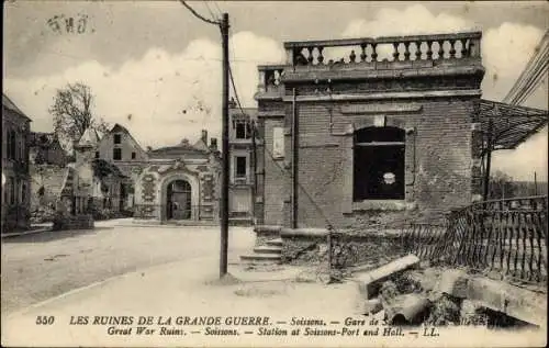 Ak Soissons Aisne, Les Ruines de la Grande Guerre, Gare de Souissons