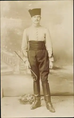 Foto Ak Tunis Tunesien, Französischer Soldat in Uniform, Zuave, Portrait