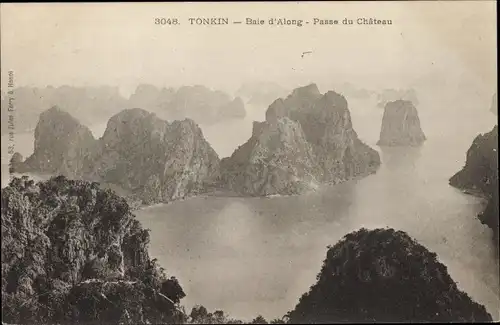 Ak Baie d'Along Tonkin Vietnam, Passe du Chateau, Landschaft