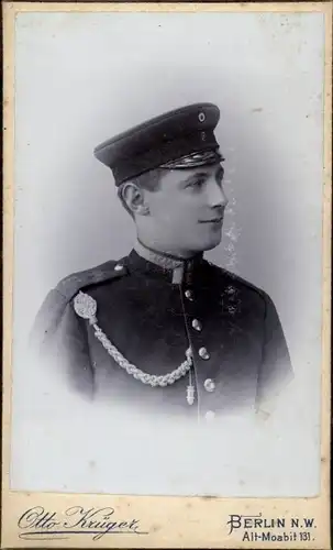 CdV Deutscher Offizier in Uniform, Schützenschnur, Portrait