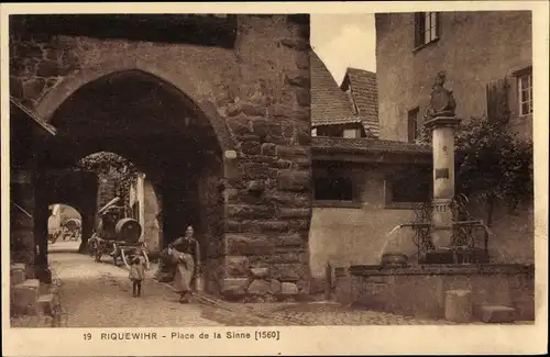 Ak Riquewihr Reichenweier Elsass Haut Rhin, Place de la Sinne