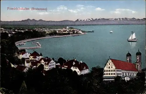 Ak Friedrichshafen am Bodensee, Gesamtansicht, Panorama, Segelboote