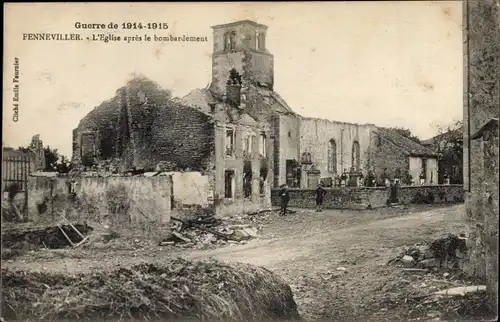 Ak Fenneviller Lothringen Meurthe et Moselle, L'Eglise après le bombardement
