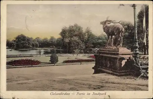 Ak Gelsenkirchen im Ruhrgebiet, Partie im Stadtpark, Hirsch Standbild