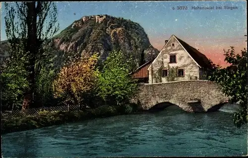 Ak Singen Hohentwiel im Kreis Konstanz, Haus an der Brücke gelegen