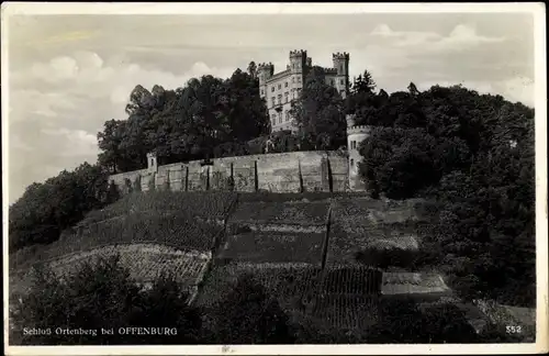 Ak Ortenberg, Blick auf das Schloß