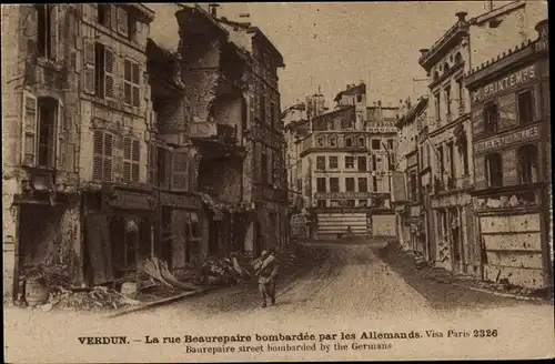 Ak Verdun Meuse, La Rue Beaurepaire bombardée par les Allemands, Kriegszerstörung I. WK