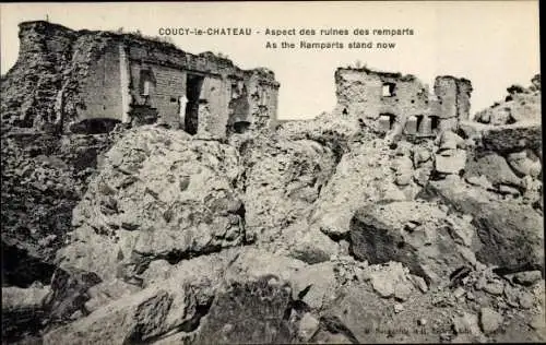Ak Coucy le Chateau Aisne, Aspect des ruines des remparts, Kriegszerstörung 1. WK
