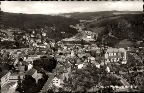 Ak Prüm in der Eifel, die Waldstadt der Eifel, Gesamtansicht