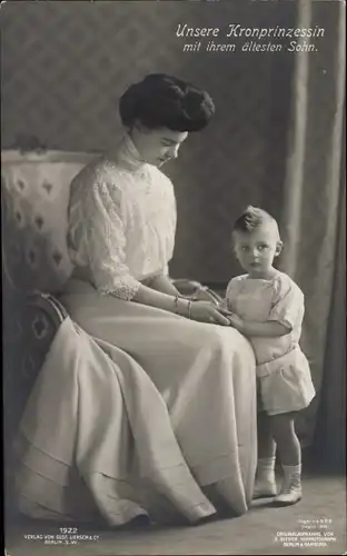 Ak Kronprinzessin Cecilie von Preußen mit ihrem ältesten Sohn, Liersch 1922