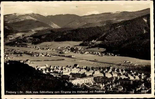 Ak Freiburg im Breisgau, Blick vom Schlossberg zum Eingang ins Höllental mit Feldberg