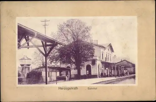 Ak Herzogenrath Nordrhein Westfalen, Bahnhof, Gleisseite