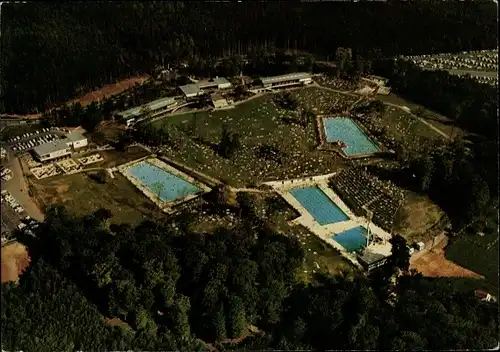 Ak Sindelfingen in Württemberg, Städtisches Freibad mit Schwimmstadion, Fliegeraufnahme