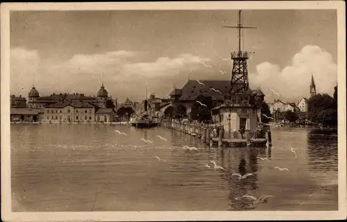 Ak Konstanz am Bodensee, Hafen und Leuchtturm