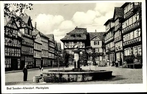 Ak Bad Sooden Allendorf an der Werra Hessen, Marktplatz, Brunnen