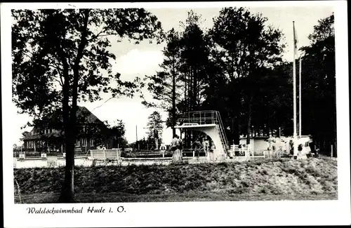 Ak Hude in Oldenburg, Waldschwimmbad