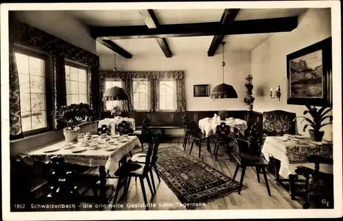 Ak Schwärzenbach Gmund am Tegernsee Oberbayern, Originelle Gaststätte, Innenansicht
