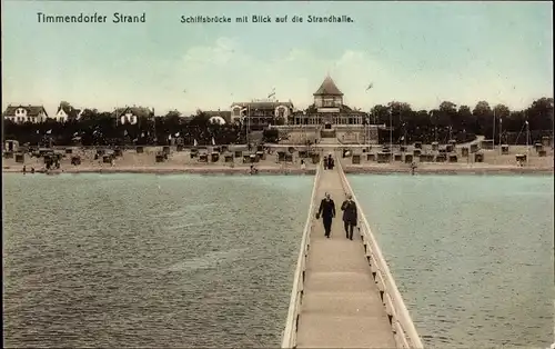 Ak Ostseebad Timmendorfer Strand, Schiffsbrücke, Strandhalle