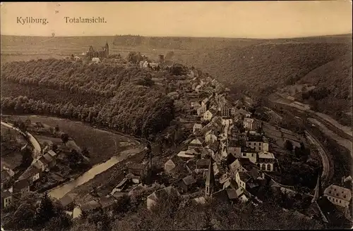 Ak Kyllburg in der Eifel, Gesamtansicht, Fliegeraufnahme