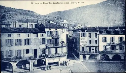 Ak Nyons Drôme, Place des Arcades, Place Carnot, Au Petit Paris, Pharmacie