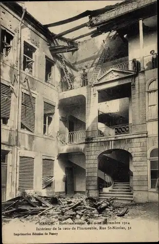 Ak Nancy Meurthe et Moselle, Bombardement 1914, Interieur de la cour, Kriegszerstörungen, I. WK