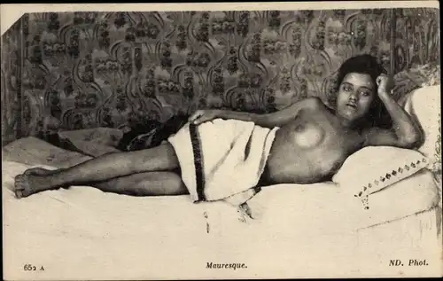 Ak Mauresque, barbusige Araberin, Maghreb