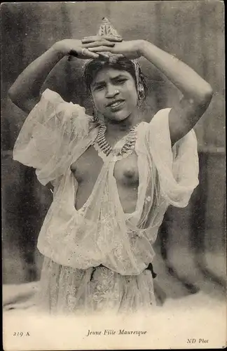 Ak Jeune Fille Mauresque, barbusige Araberin, Maghreb