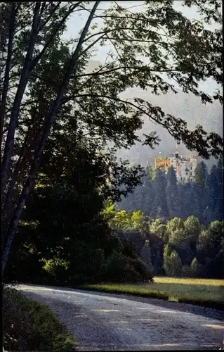 Ak Hohenschwangau Schwangau im Ostallgäu, Im Park, Schloss Hohenschwangau