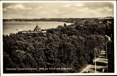 Ak Ostseebad Timmendorfer Strand, Teilansicht mit Strand und Strandallee