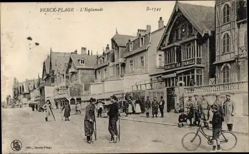 Ak Berck Plage Pas de Calais, L'Esplanade, Pension de Famille