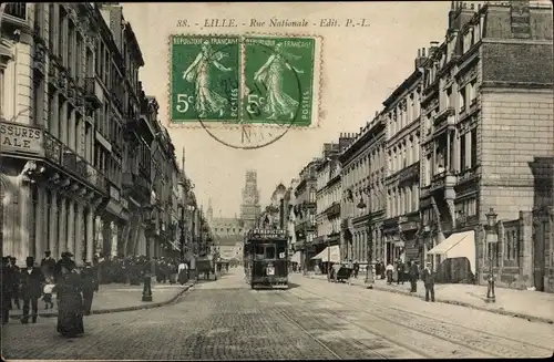 Ak Lille Nord, Rue Nationale, Straßenbahn, Passanten