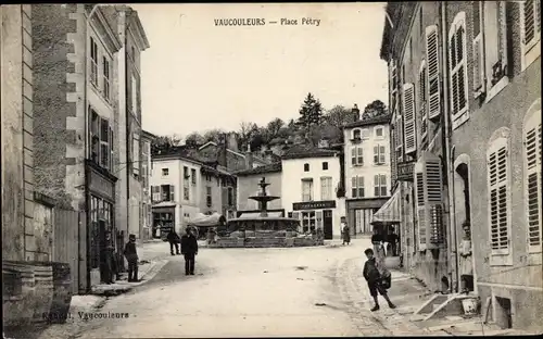 Ak Vaucouleurs Meuse, Place Petry