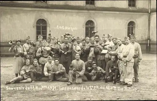 Foto Ak Bitche Bitsch Lothringen Moselle, Gruppenbild, Soldaten, Feierlaune, 11. November 1931