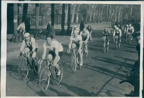 Foto Radfahrer bei einem Radrennen