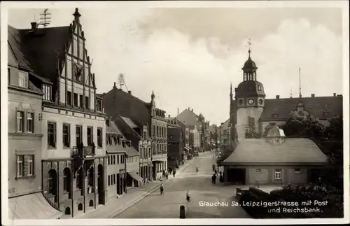 Ak Glauchau in Sachsen, Leipziger Straße mit Post und Reichsbank