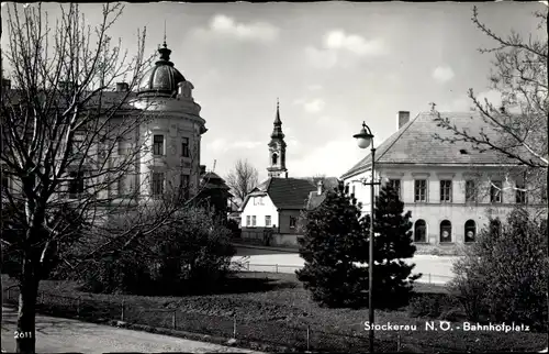 Ak Stockerau in Niederösterreich, Bahnhofsplatz