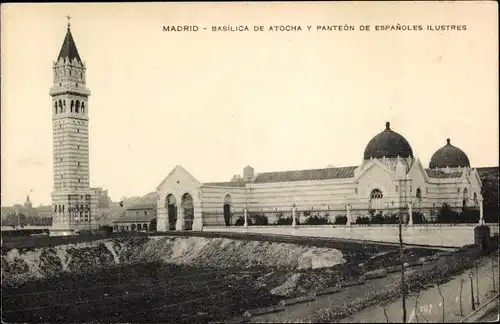 Ak Madrid Spanien, Basilica de Atocha y Panteón de Espanoles ilustres