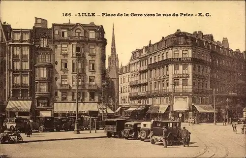 Ak Lille Nord, Place de la Gare vers la rue du Priez, Autos