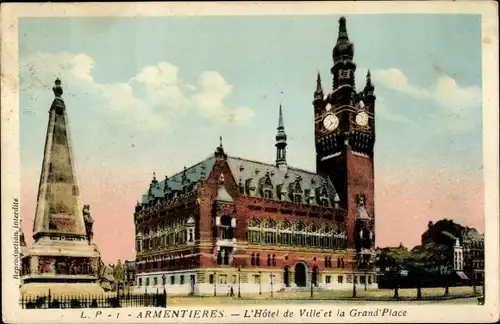 Ak Armentières Nord, L'Hotel de Ville et la Grand Place