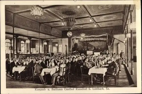 Ak Rußdorf Limbach Oberfrohna Sachsen, Konzert und Ballhaus Gasthof Russdorf, Innenansicht