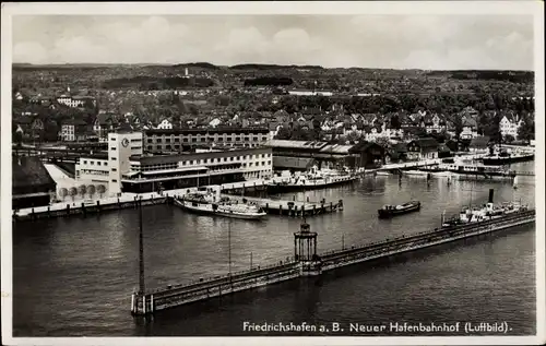 Ak Friedrichshafen am Bodensee, Neuer Hafenbahnhof, Fliegeraufnahme