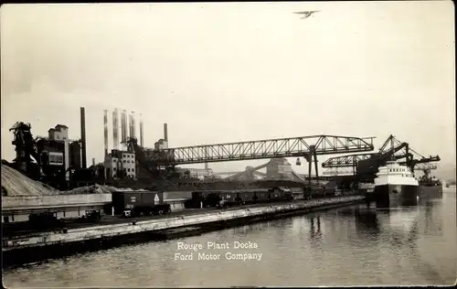 Ak Dearborn Michigan, Rouge Plant Docks, Ford Motor Company, Dampfer