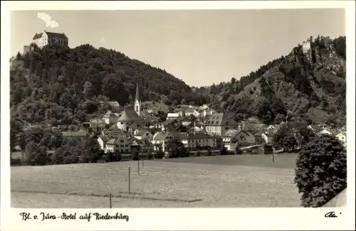 Ak Riedenburg in Niederbayern, Blick vom Jura Hotel auf Ort und Burg