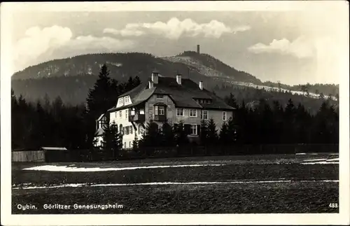 Ak Oybin in Sachsen, Genesungsheim der AOK Görlitz, Berg mit Turm