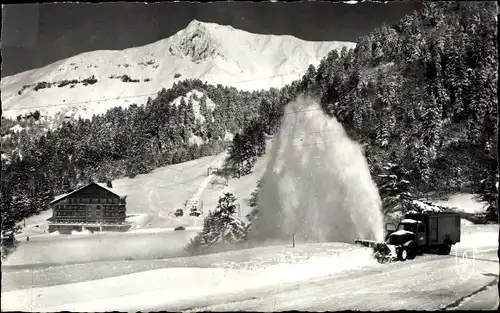 Ak Puy de Dôme, Chasse neige en action au pied du Sancy